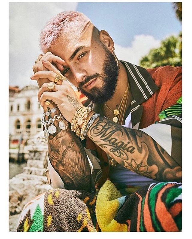 @maluma BABY 🔥 Had the pleasure of assisting the gorgeously handsome cowboy 🤠 @luke_jefferson_day in styling the one and only @maluma 🔥🔥, for @thegqstyle / Shot by the incredibly charismatic @daniellelevitt 📸/ Grooming by my bb @heather_blaine ?