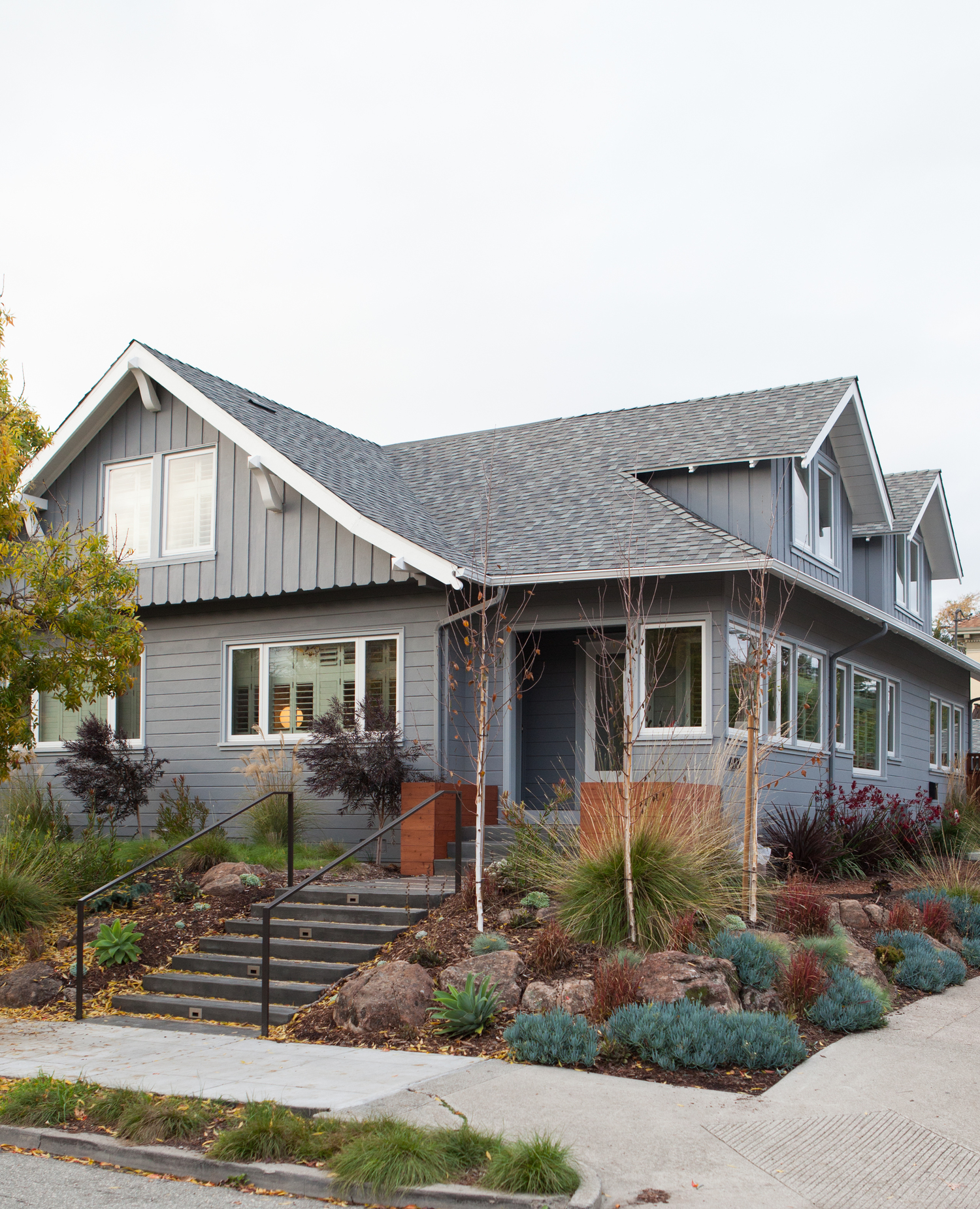 rockridge_exterior-entry.jpg