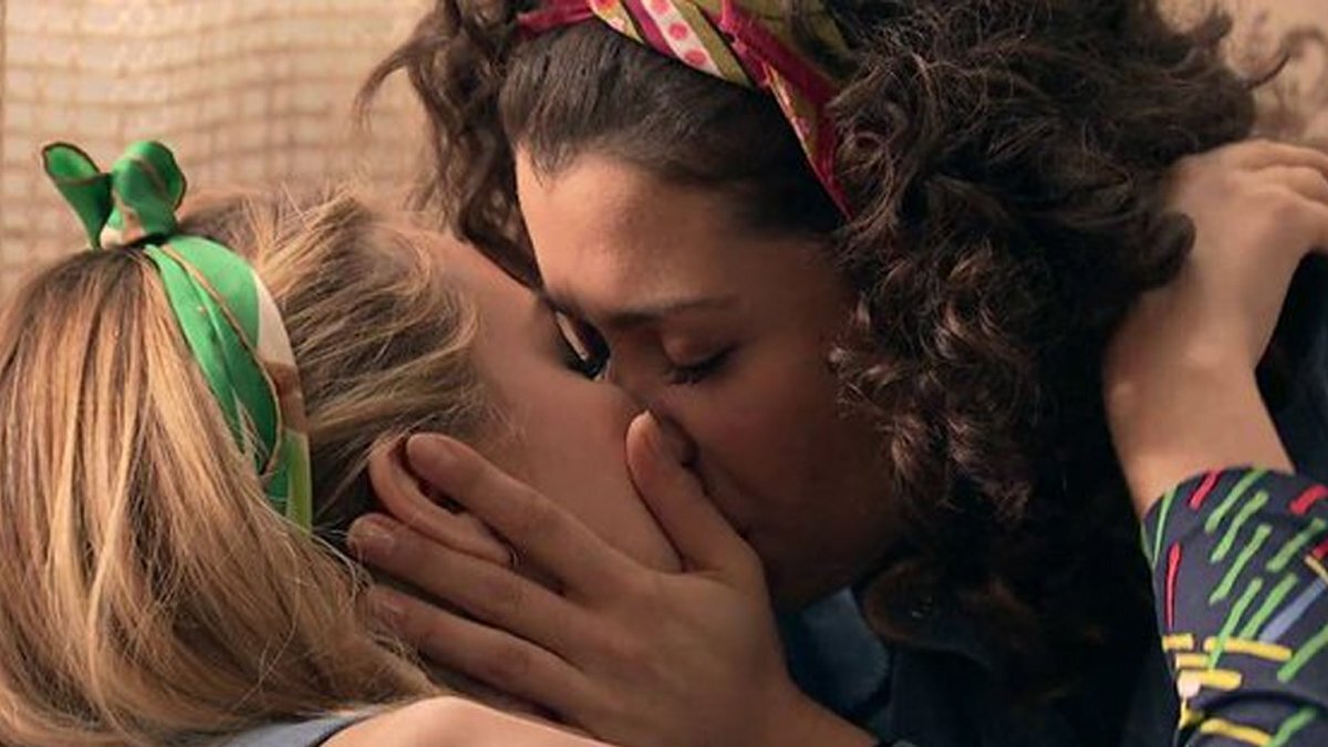 Spanish Lesbian Videos