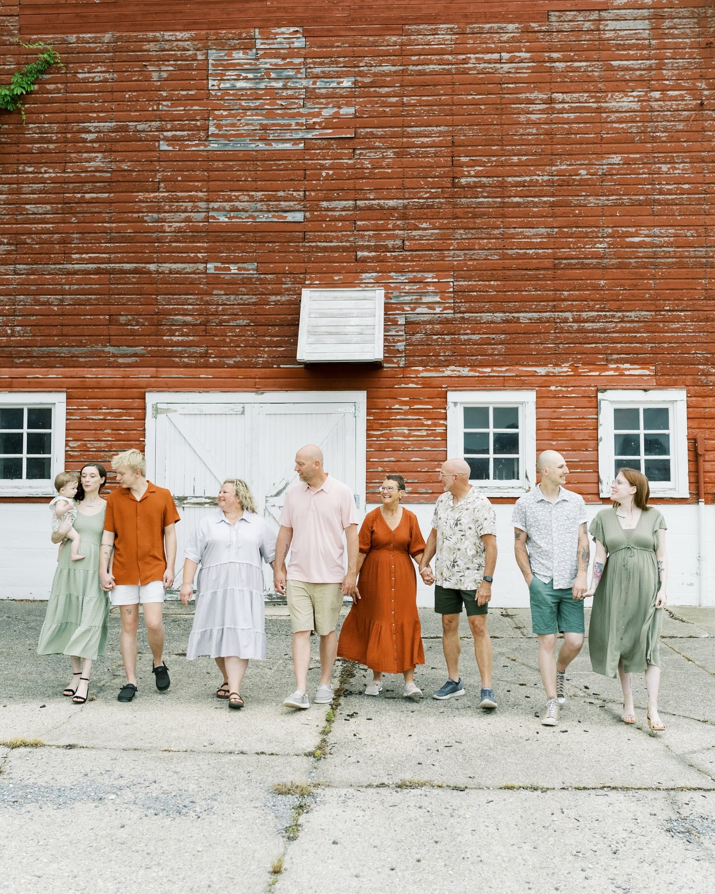 When the Michigan weather actually works in your favor 🙌🏻 &amp; keeps the rain away on a summer evening filled with capturing this adorable family. Capturing four generations of a family is such a huge honor especially when you captured one of thei