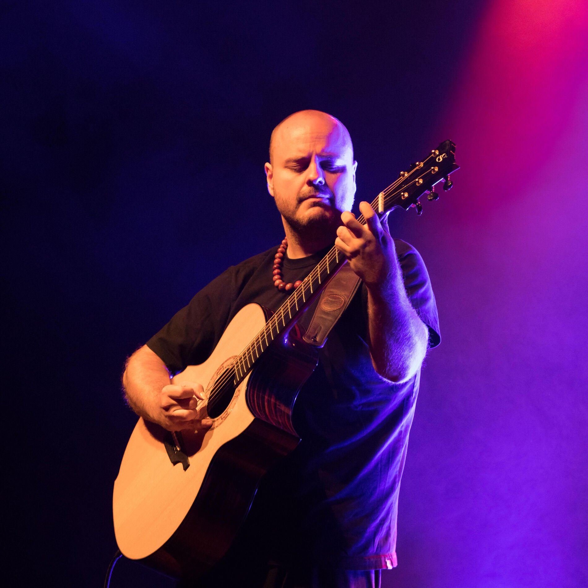 Andy McKee (Copy)