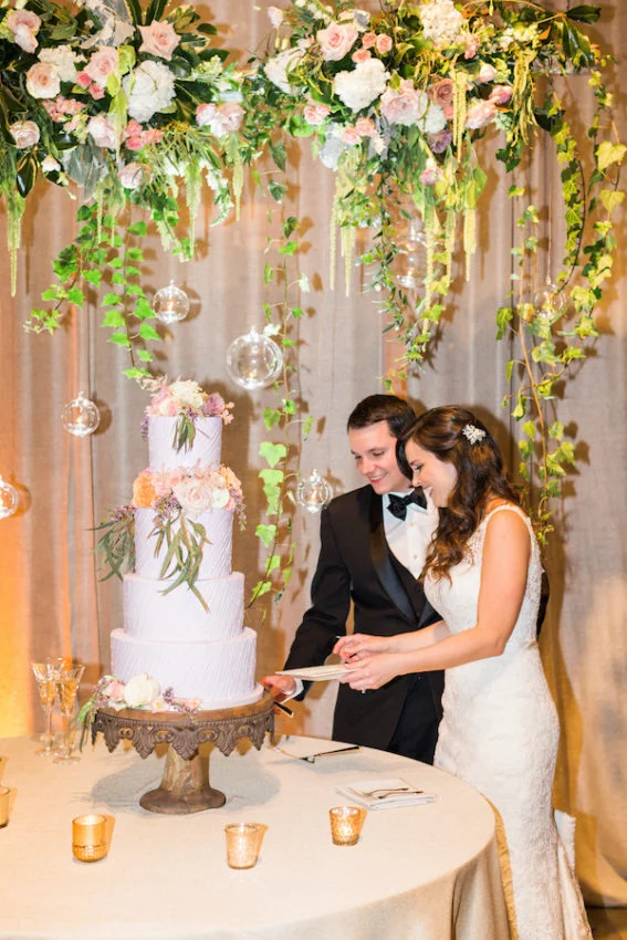 AubrieTraeWedding_RusticWhite_403-567x850.jpg