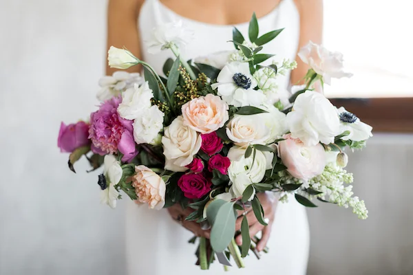 KaitlinThomasWedding_RusticWhite_022.jpg