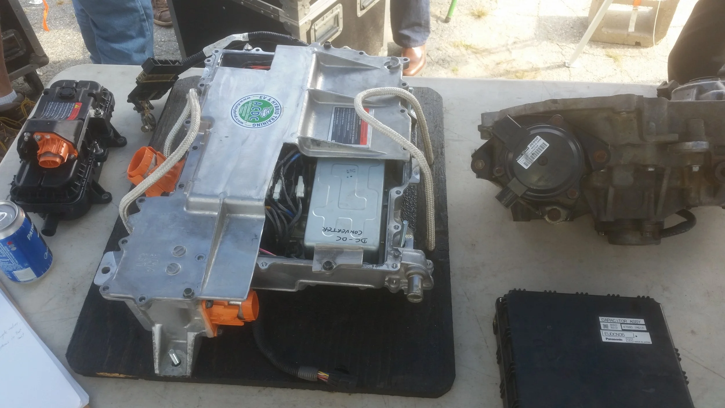 Nissan Leaf DC-DC converter 