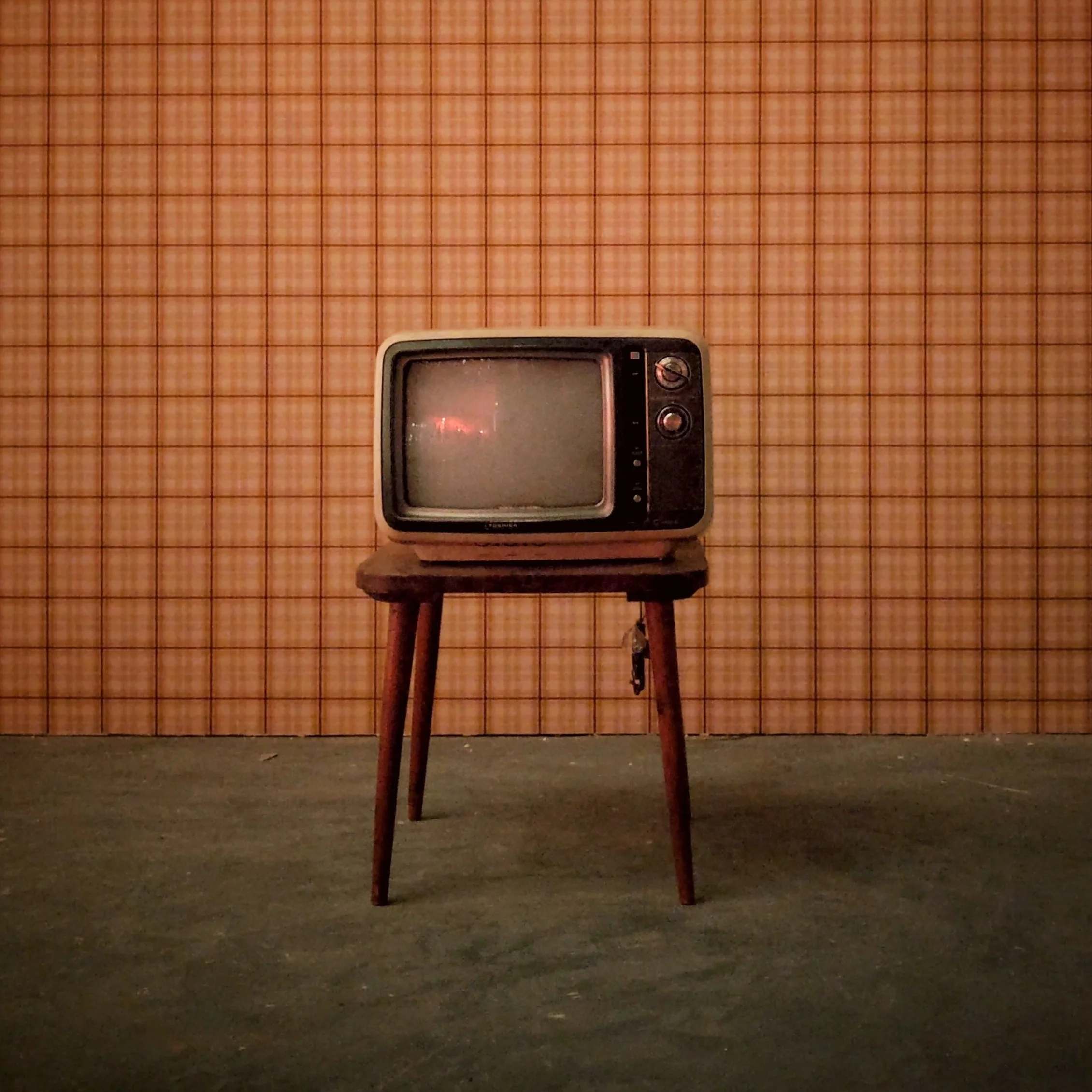Hvis en tv-serie skuffer etter 5 episoder, ser du vel ikke 30 episoder til, bare fordi du ikke liker å gi opp? (Foto av Ajeet Mestry .)