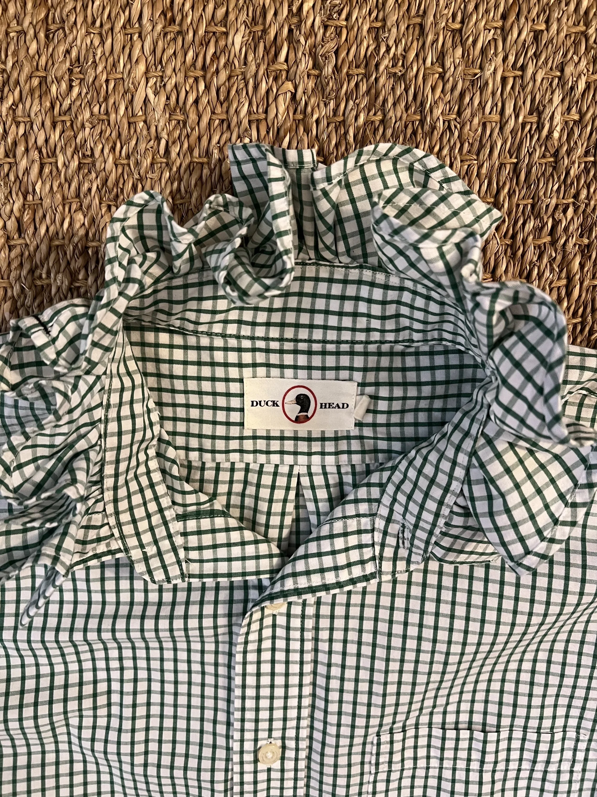 green:whitewindowpaneDUcollar.jpg