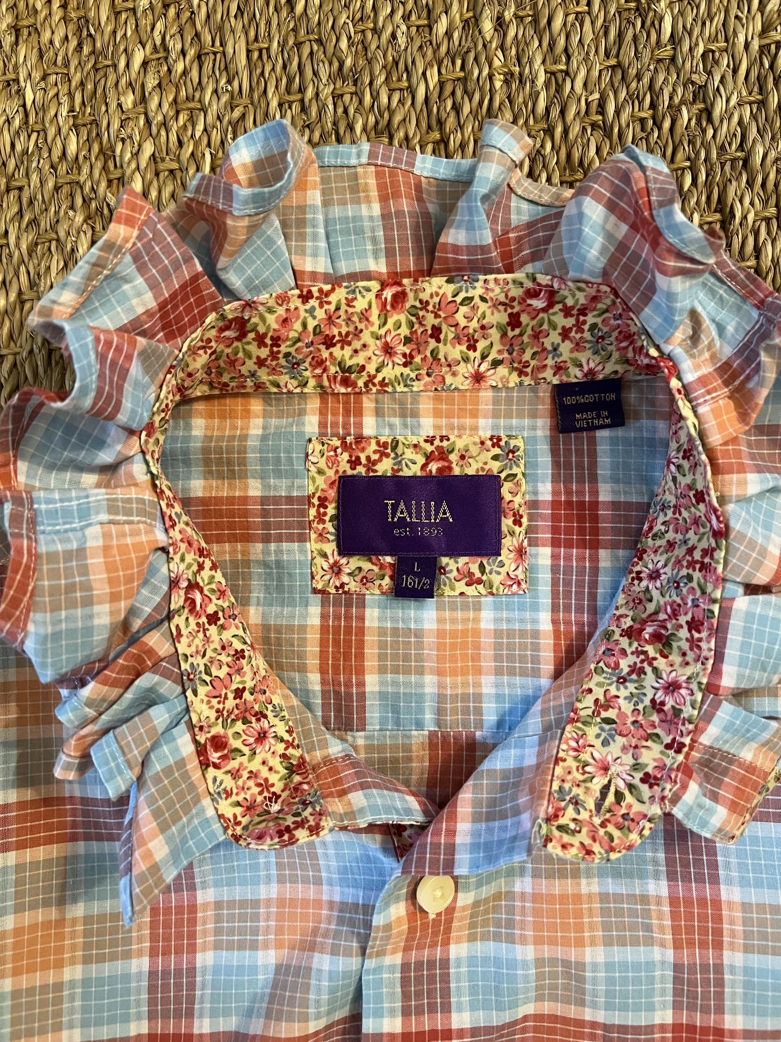 florallinedcollar.jpg
