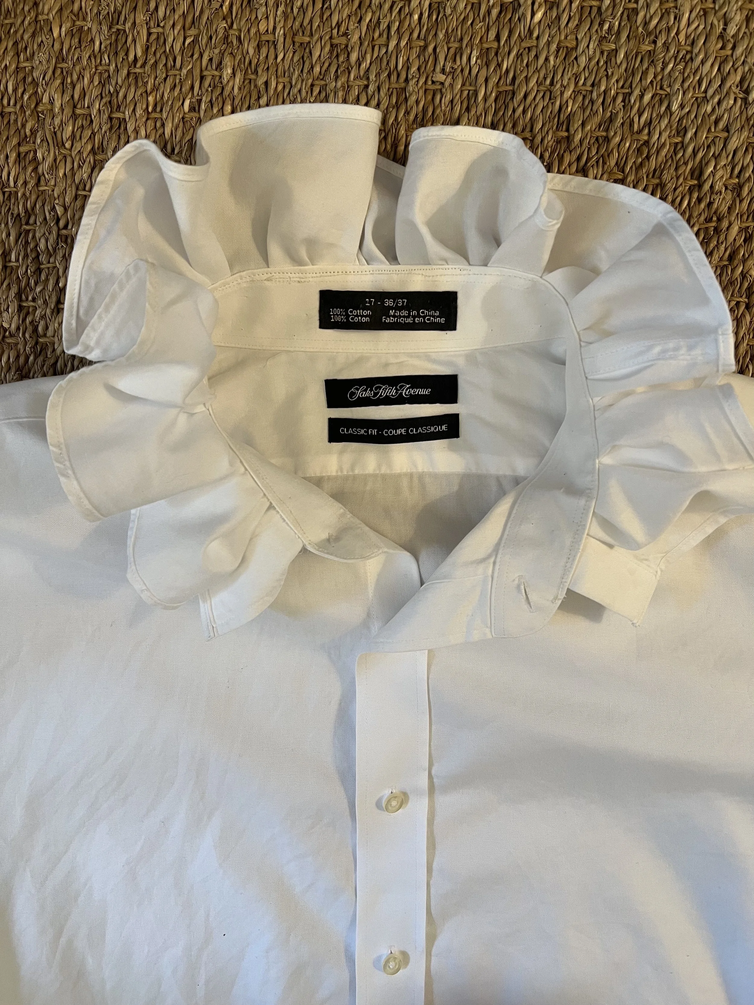 White-SAK-Collar.jpg