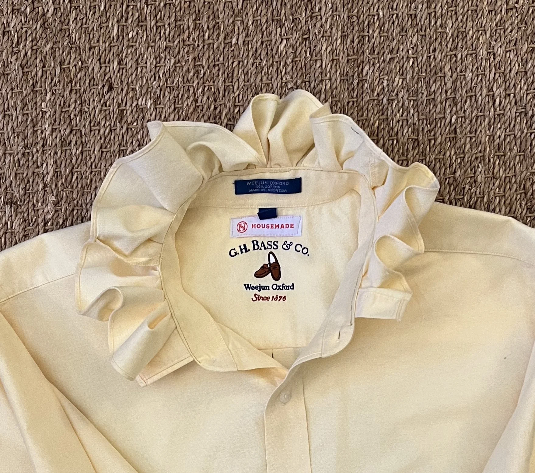 Bass-Yellow-Collar.jpg