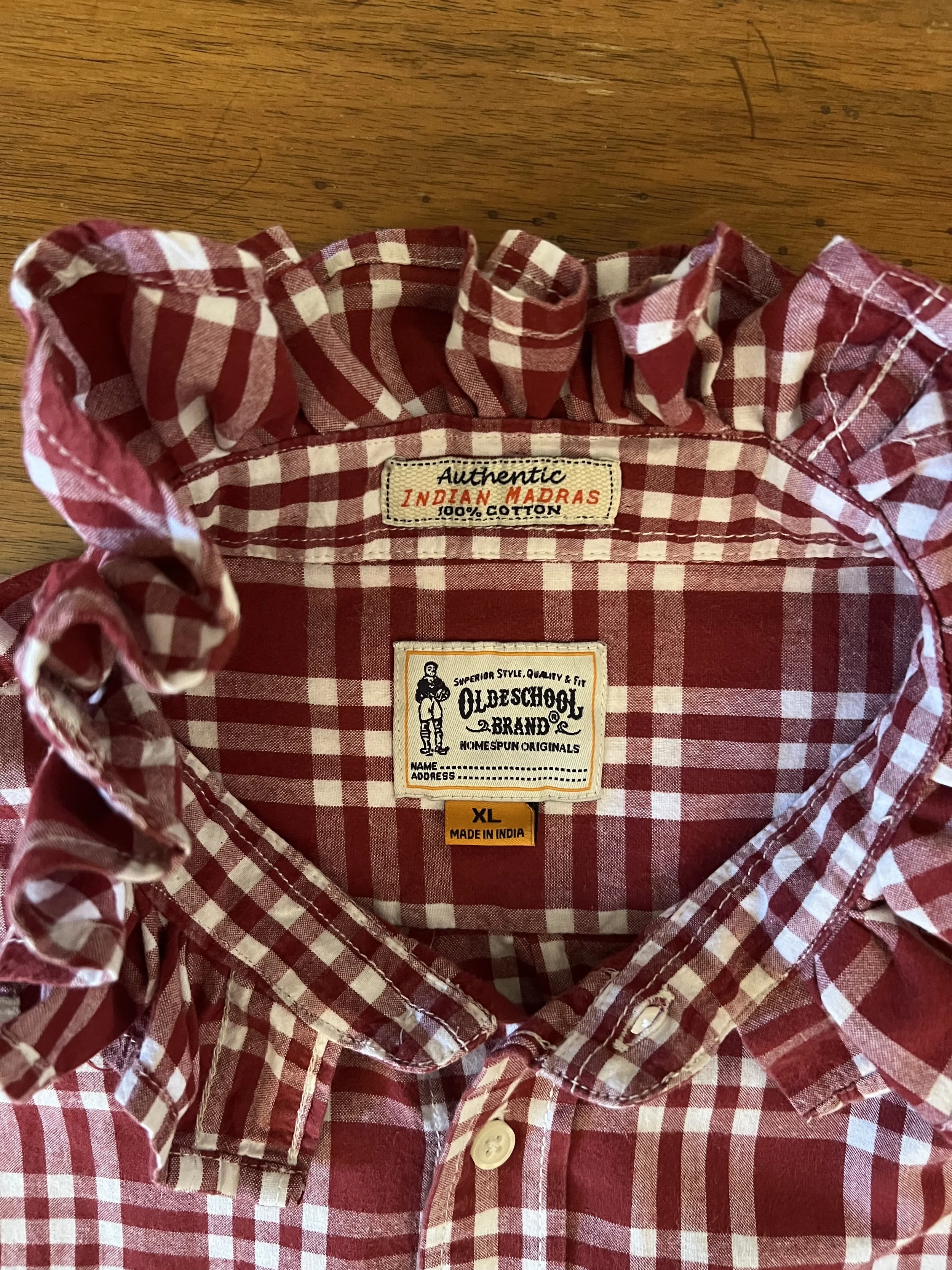 red:whitecheckcollar.jpg