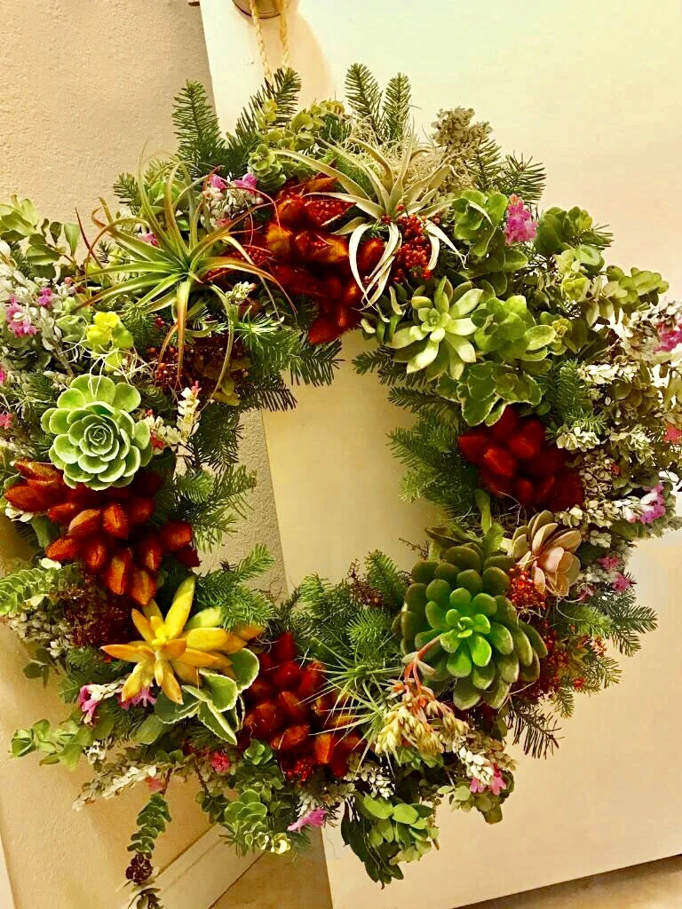 wreath hang.jpg