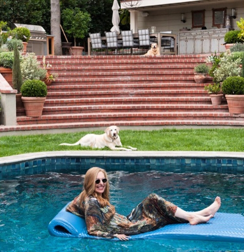 poolpickwithdogs copy.jpg