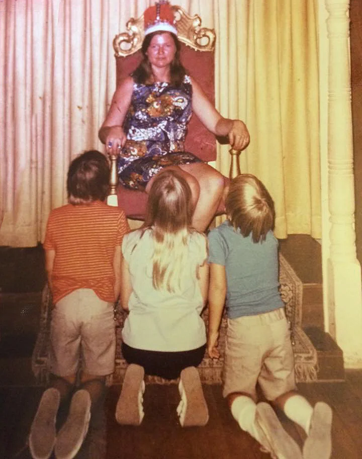 Gwen Mom_1.jpg