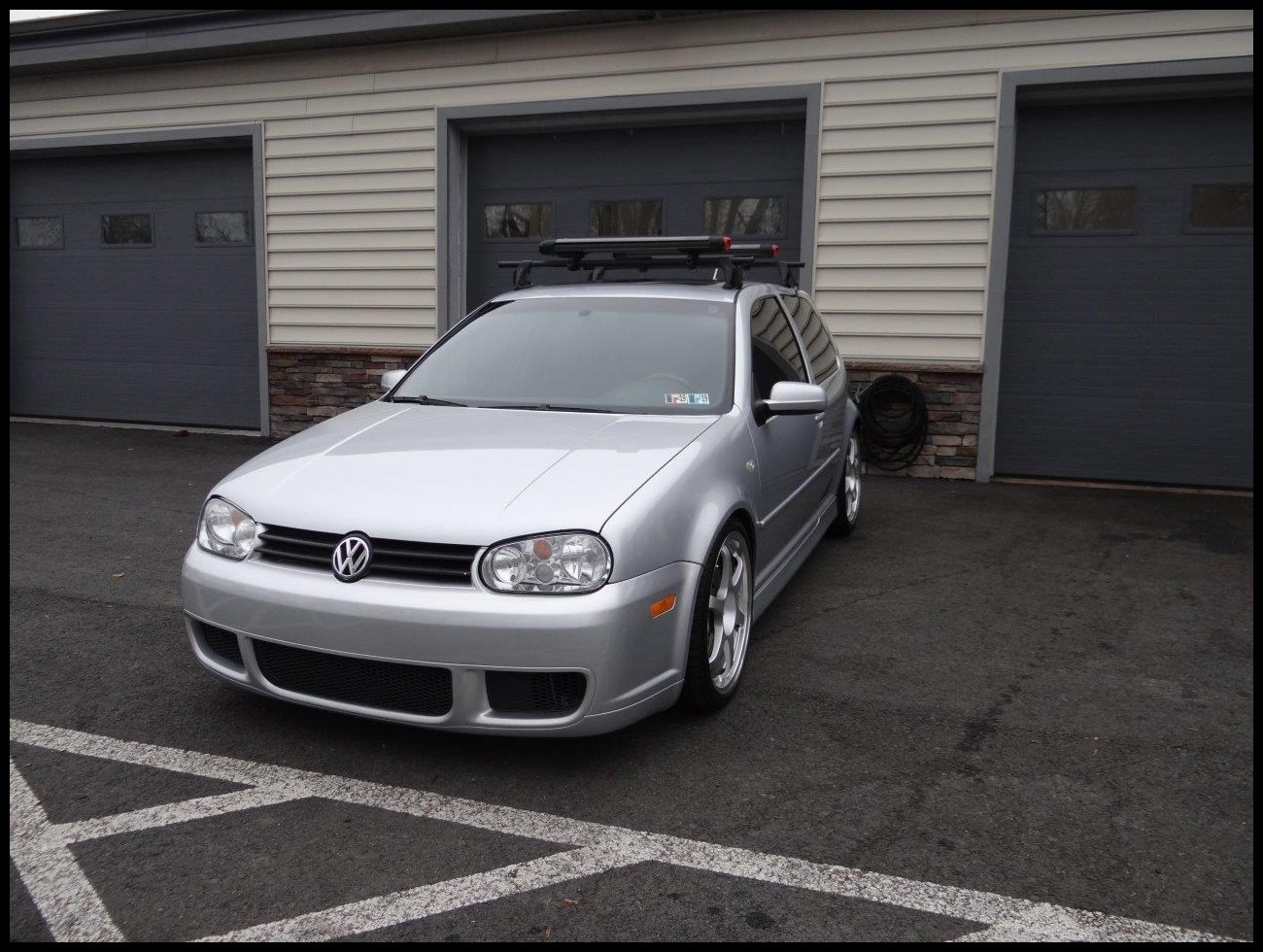 R32.jpg