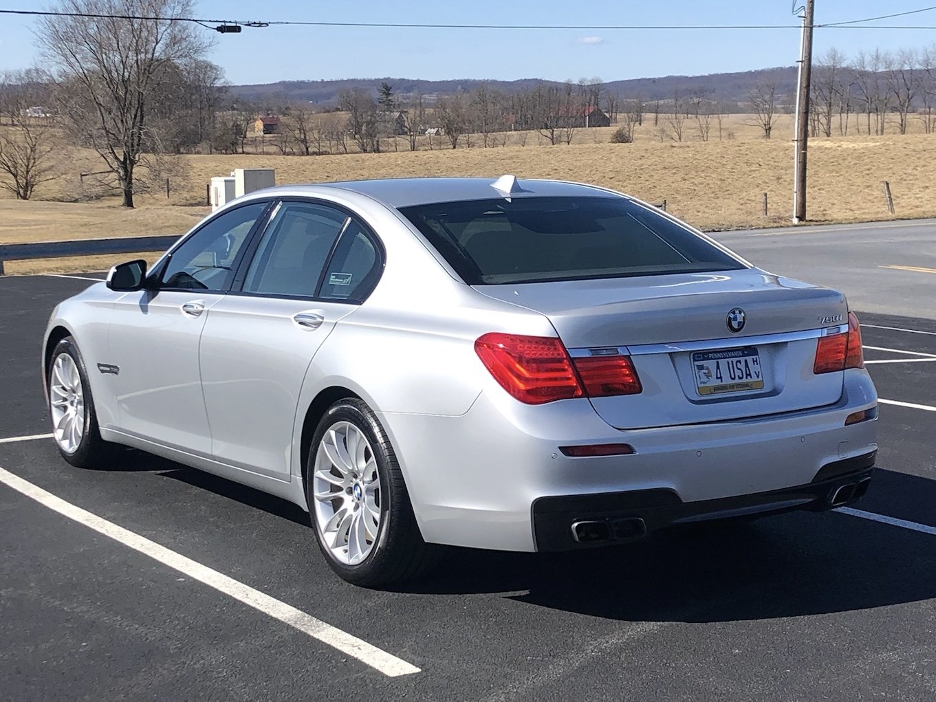 2011 BMW 7 Series 750i's photo