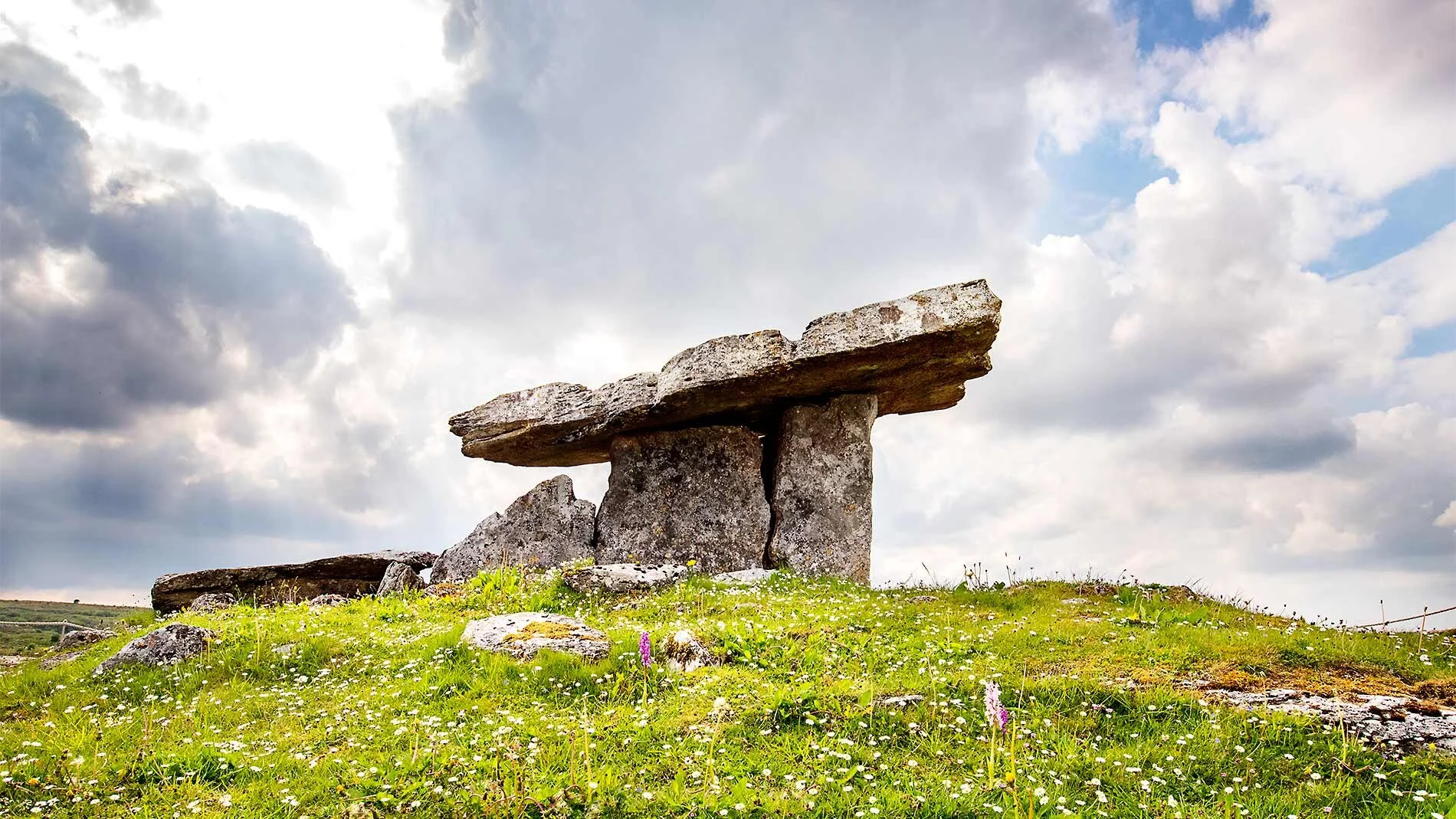 Poulnabrone