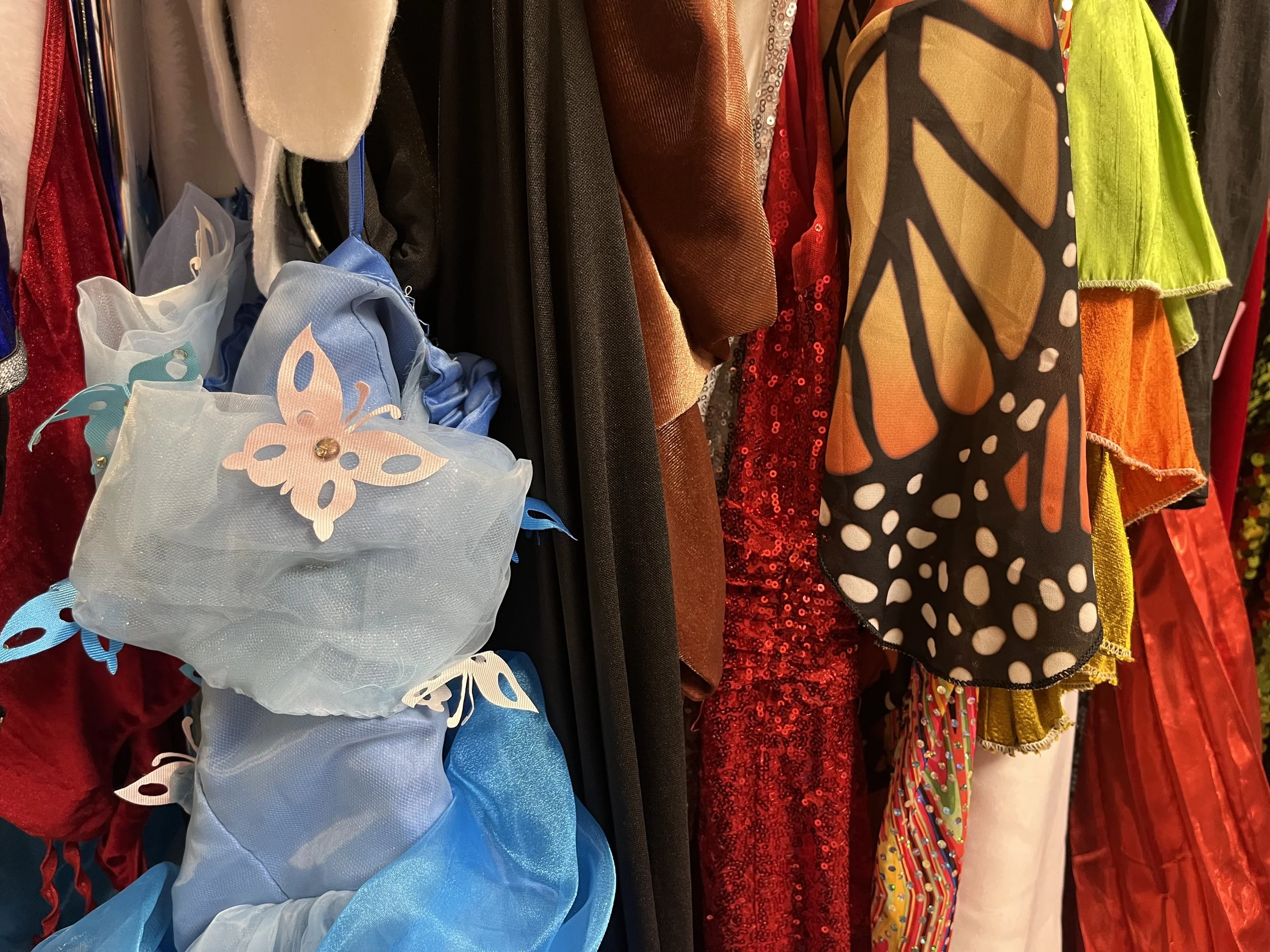 Cabaret Yard Sale: Halloween Edition 