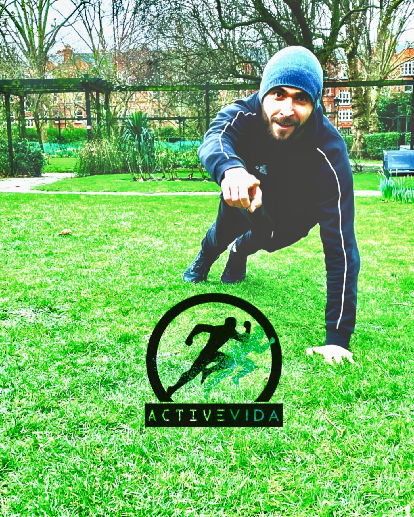 1000 push ups workout this week!
And YOU??? How many can you do and how many in one go? 💪💪💪
&quot;the dog did 1001 push ups by the way&quot;...

@active_vida #fitness #coaching #london #personaltrainer #maidavale #paddingtonrecreationground #londo