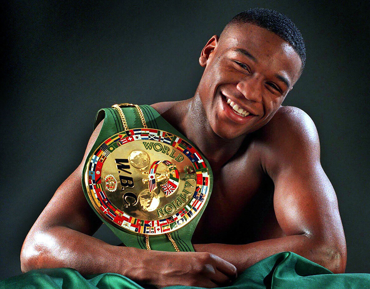 03--Floyd-Mayweather-in-studio-after-GR-fight-websize.jpg