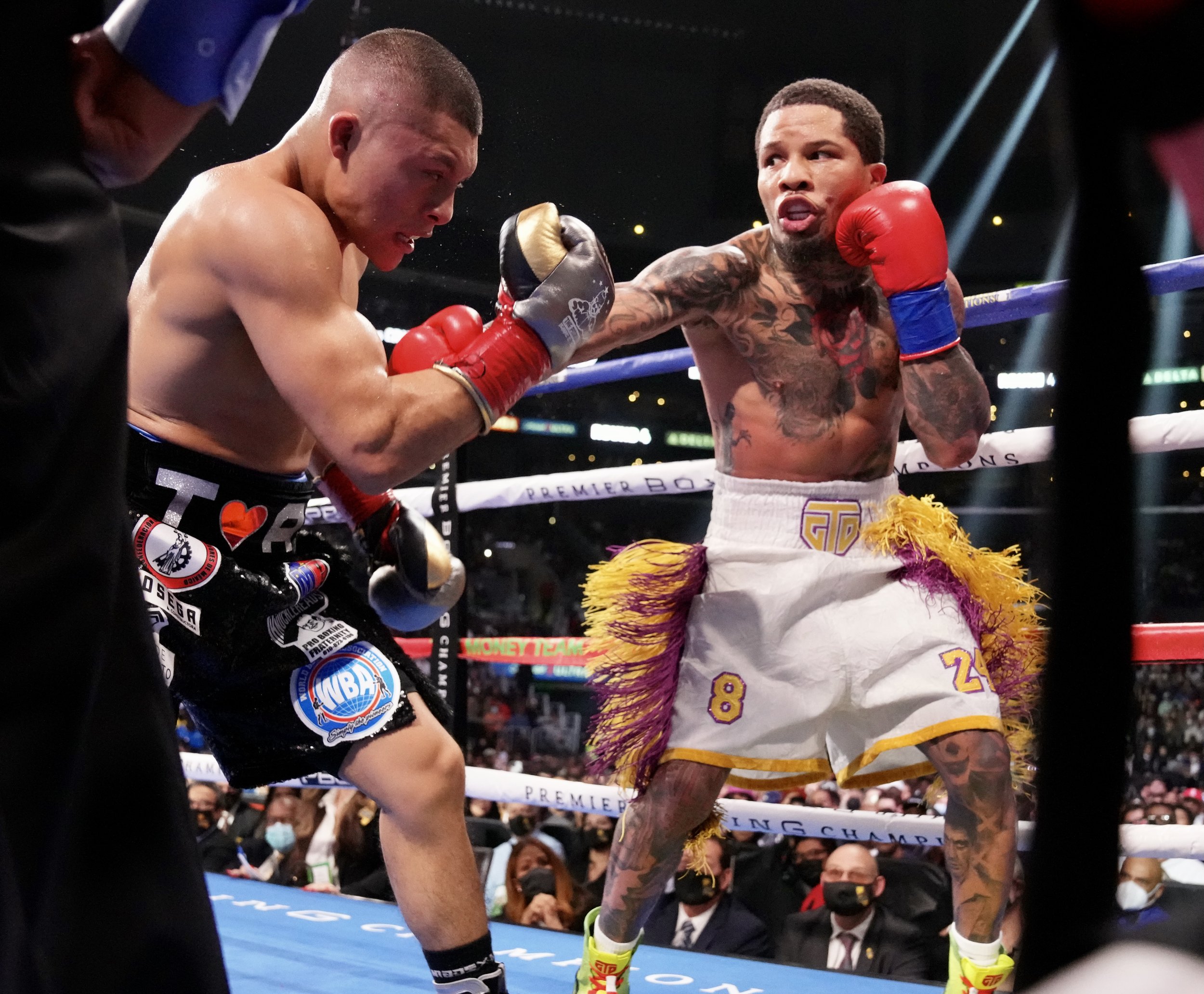 Gervonta Davis vs Isaac Cruz- Sean Michael Ham (@getwiththewinners) : Mayweather Promotions18.jpg