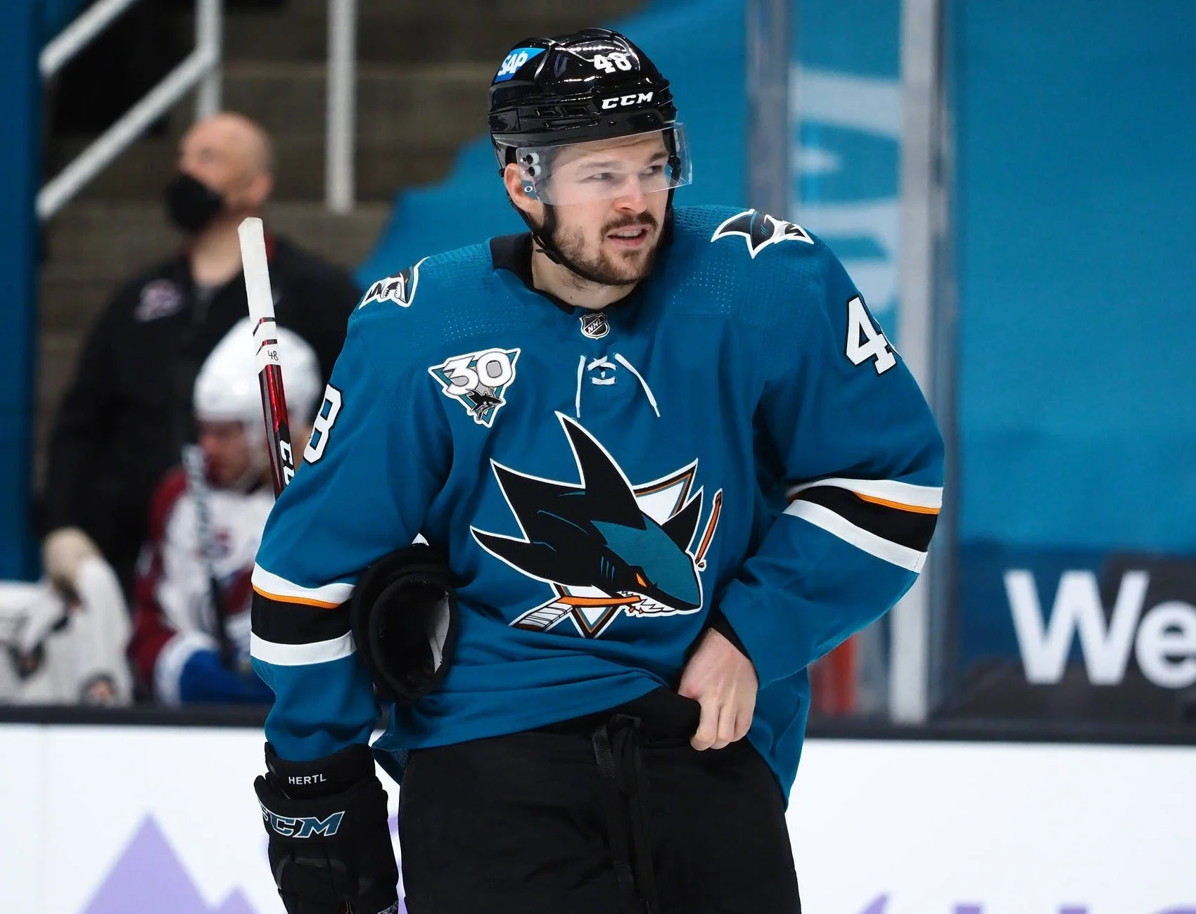 Hertl waiting for offer from Sharks 