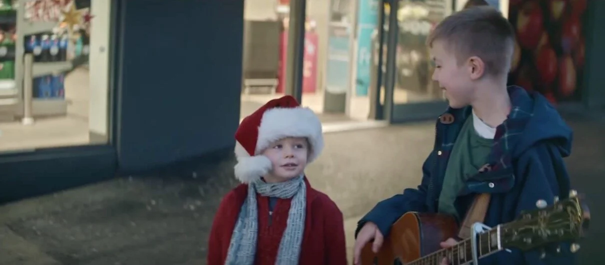 Episode 27 - Co-op Christmas Ad / Reviewed by Formula 1 and O2