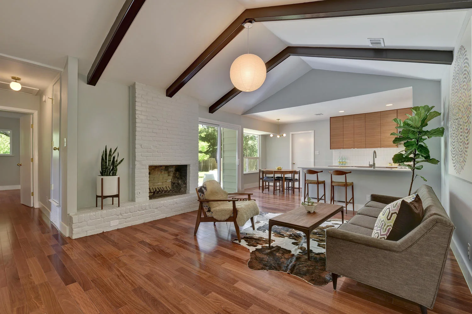 1_6910 Drexel Dr-large-013-7-Family Kitchen Dining-1500x1000-72dpi.jpg