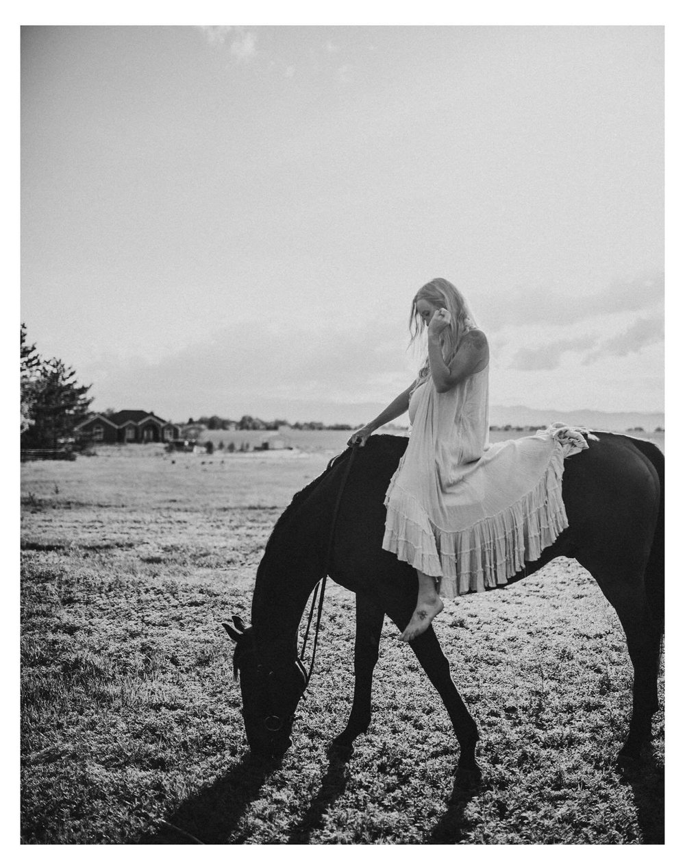 As family season winds down, I&rsquo;m shifting my heart back into motherhood, the work that feels like home for me.
⠀
This beautiful first-time mama walked into her session with the strength and softness of someone born to nurture. Surrounded by her
