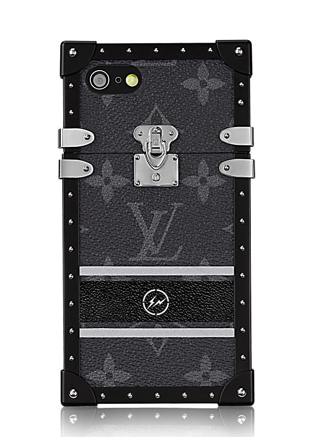 louis-vuitton-eye-trunk-for-iphone-7-monogram-eclipse-flash-small-leather-goods--M62613_PM2_Front view.jpg