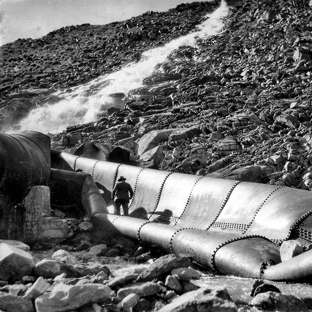 THE OWENS VALLEY CONFLICT AND "AREA OF ORIGIN" WATER RIGHTS The 1927 bombing of an aqueduct pipeline in the Alabama Hills triggers yet another fight for water rights in California with a dubious outcome. →