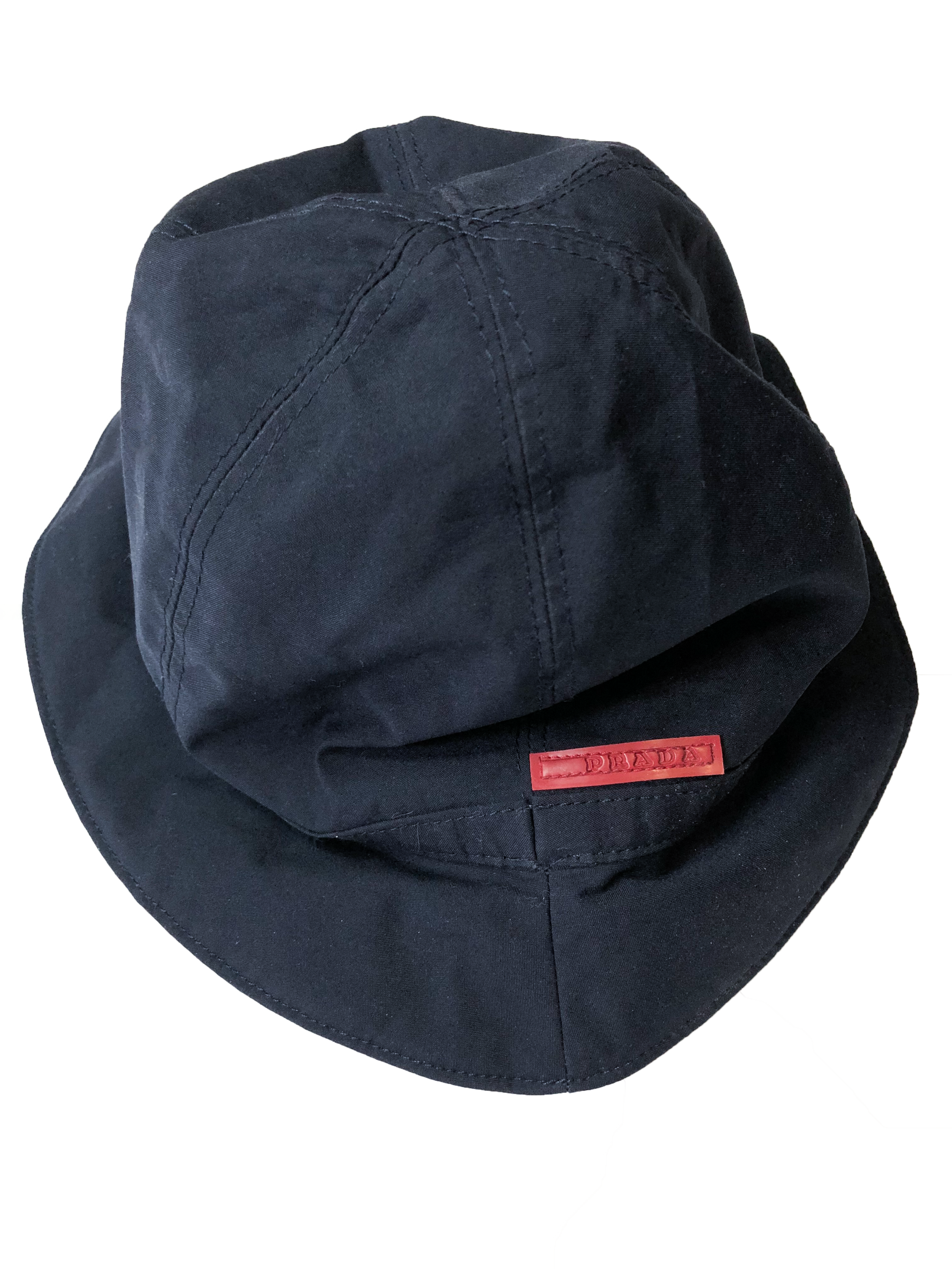 prada hat.png