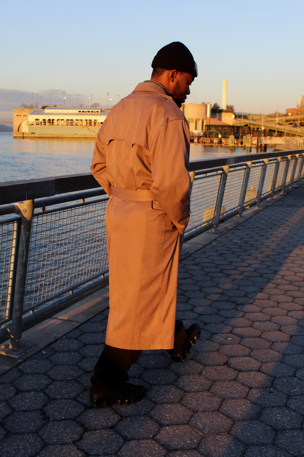 VINTAGE CHRISTIAN DIOR TRENCH COAT — quell