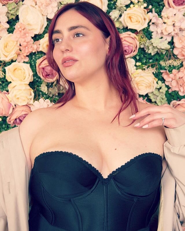 Always a pleasure shooting this beauty @goldenladyk 📸✨ Plus it&rsquo;s her birthday! 💕🎉 #photography #photoshoot #nycphotographer #model #babe #lingerie #bustier #plussizemodel #plussizefashion #flowers🌸