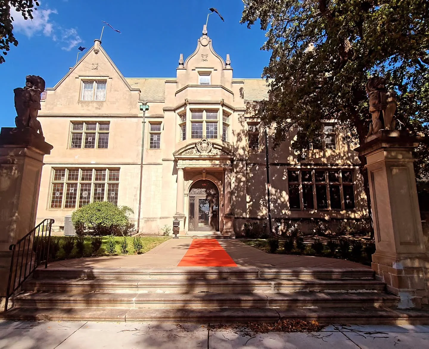 Today was drop off day at the @pillsburyclub, the new home of the @minneapolistrolley and soon-to-be cocktail lounge and gift shop. 🍸

We&rsquo;re honored to share space with so many talented makers. Perfect to explore while waiting for your Candlel