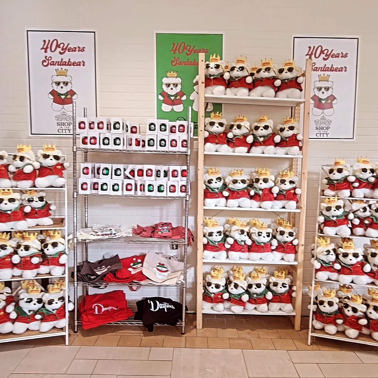40th Anniversary Santa Bear is here today! Come on down to @daytonssouthdale to pick yours up today!