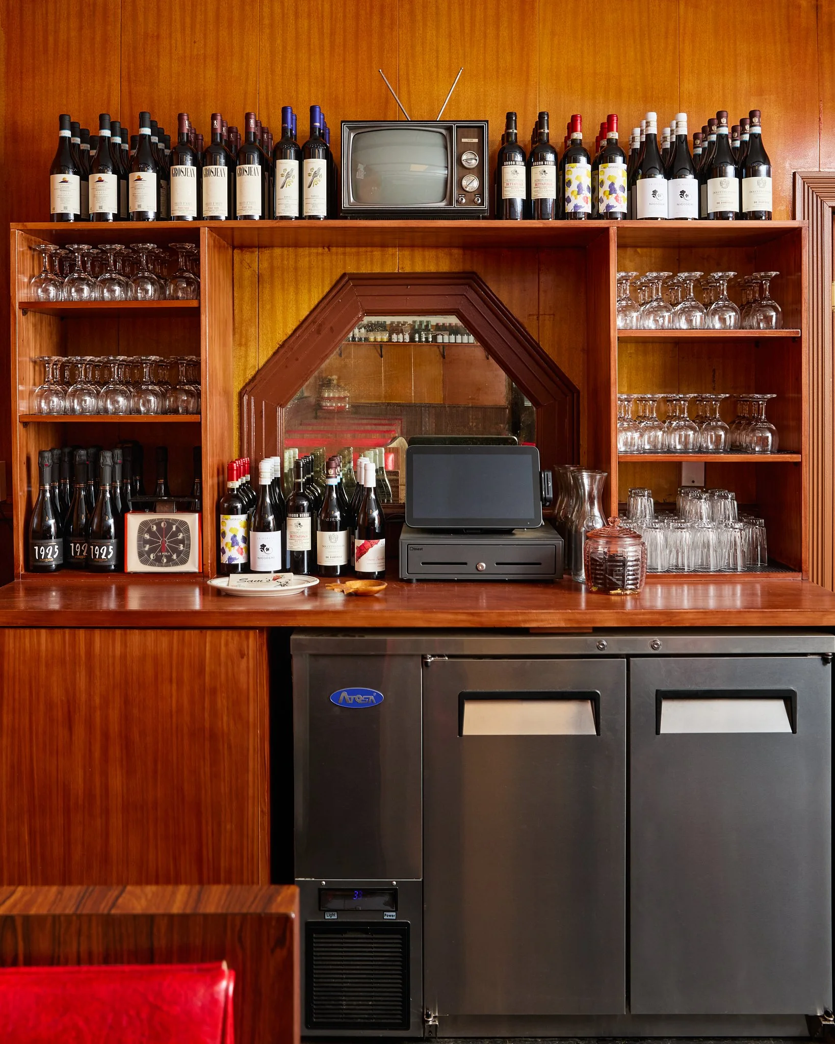 061826_Sam'sRestaurant0993.jpg