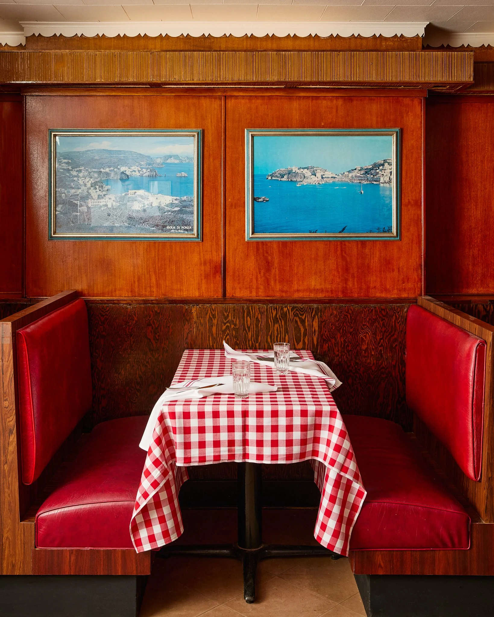 061826_Sam'sRestaurant1011.jpg