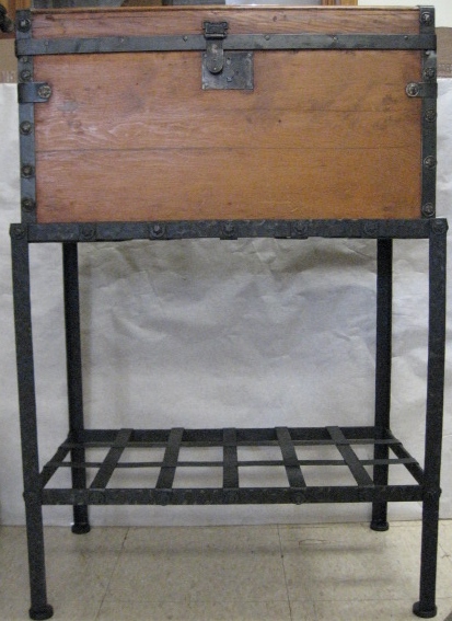 Custom base for old chest