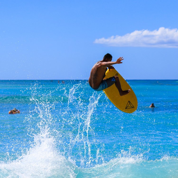 Waikiki Bodyboarding Lessons - Ride the Waves with Expert