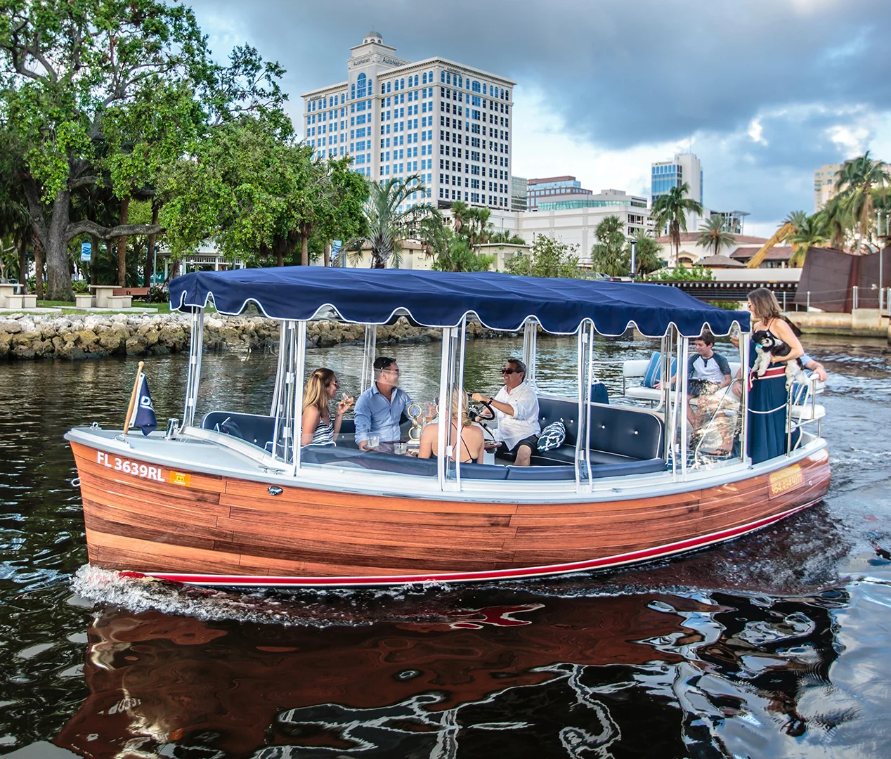 Side boat close.jpg