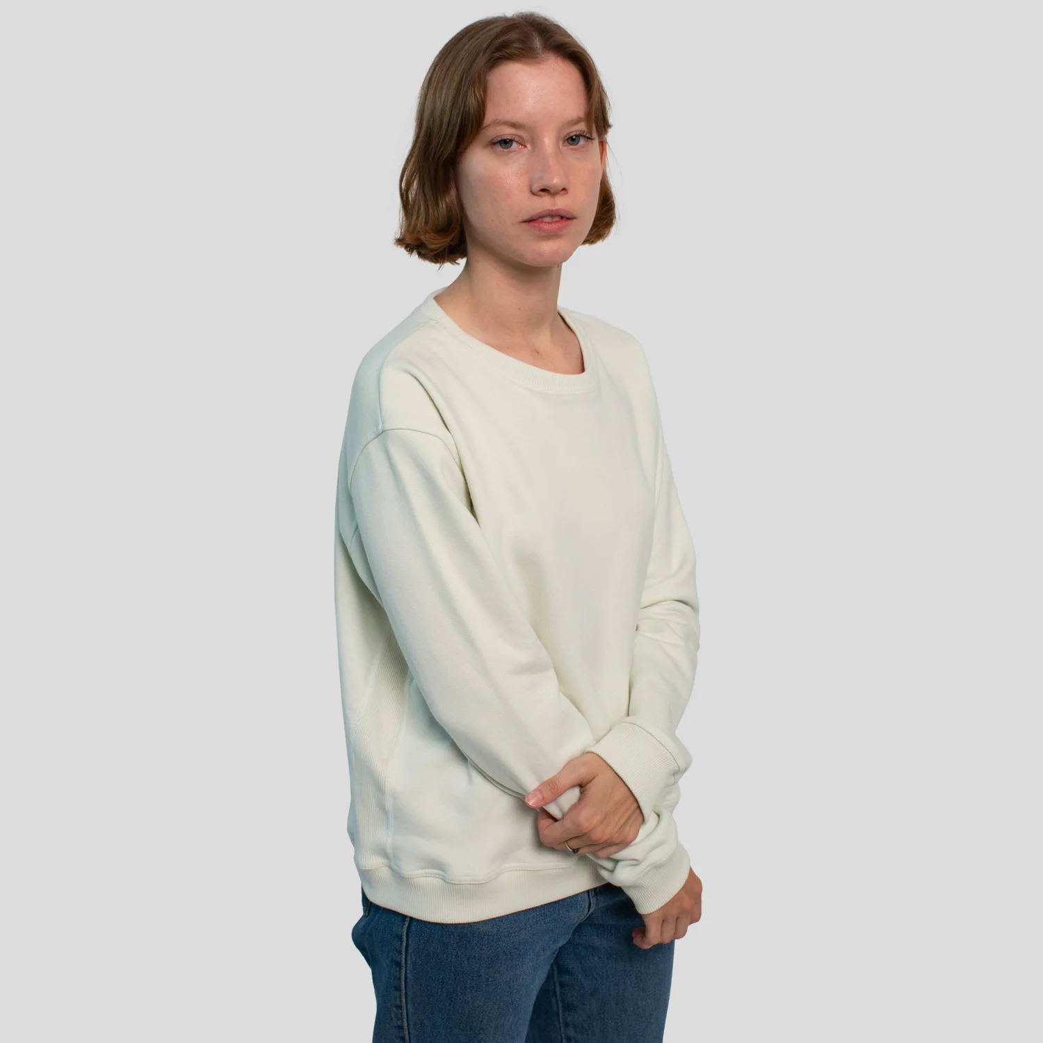 Sweatshirt-boxfit-blanc-front-side-2.jpg