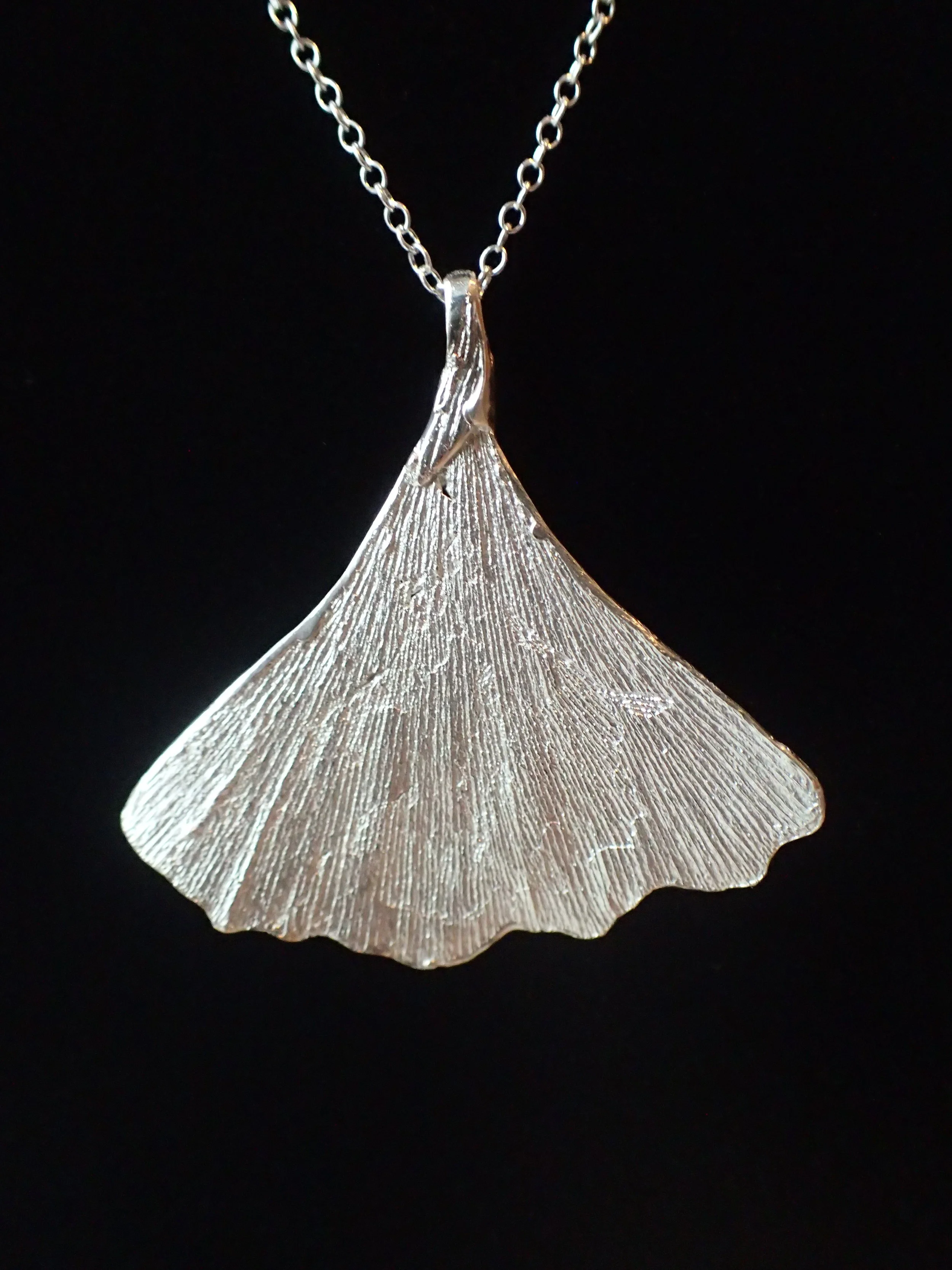 Silver Gingko Leaf Pendant