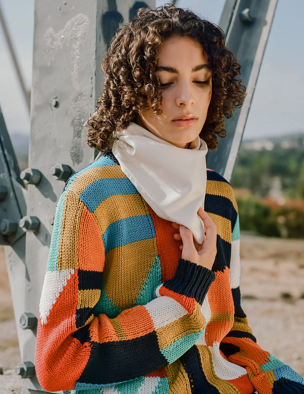 Suéter: Lanvin Pañuelo para el cuello: COS