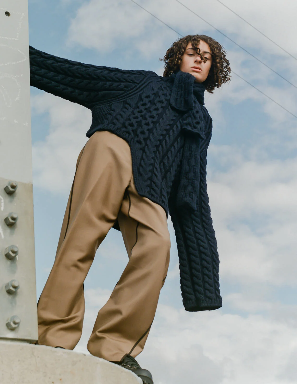 Suéter + pantalones: Lanvin Botas: Grenson