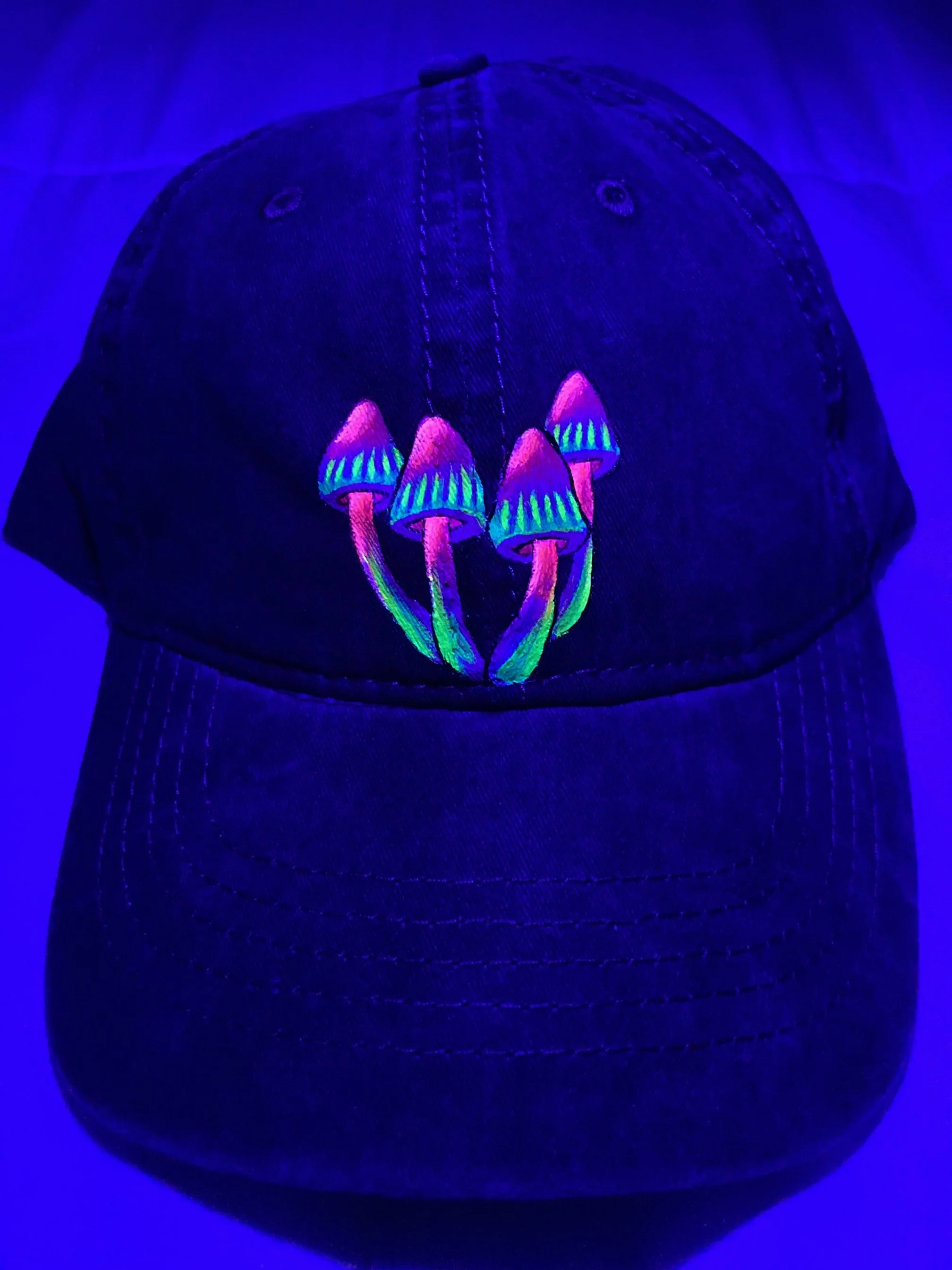 wavycap44.jpg