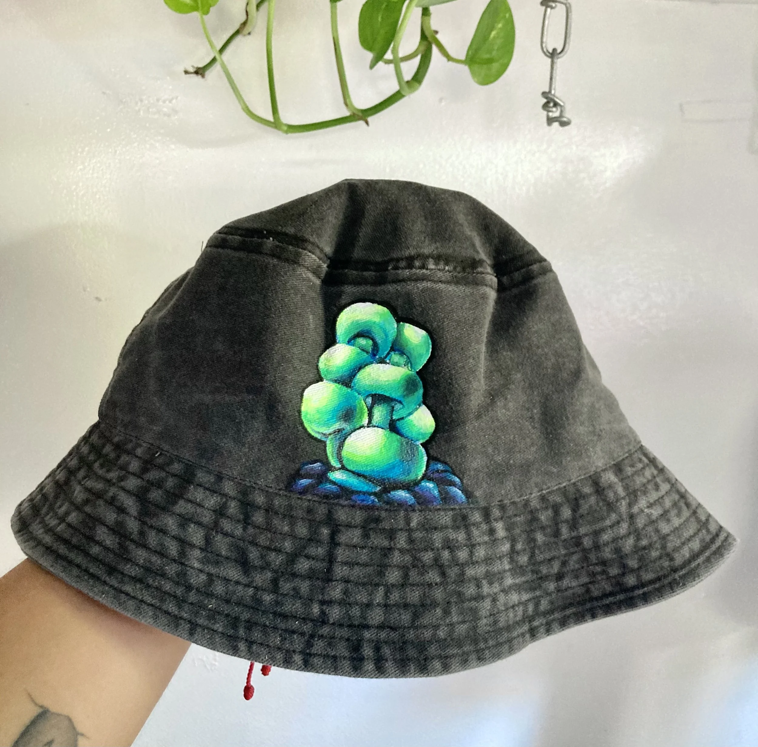 buckethat2.jpg