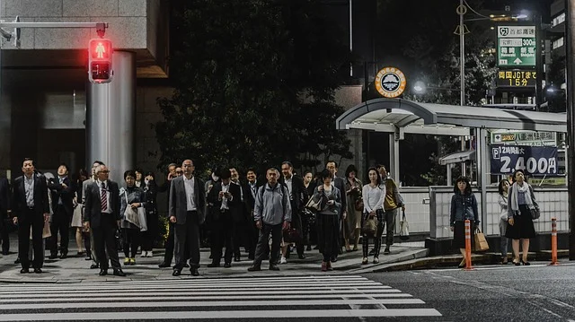 Advertising doesnt work on me crossing the street somatic markers.jpg