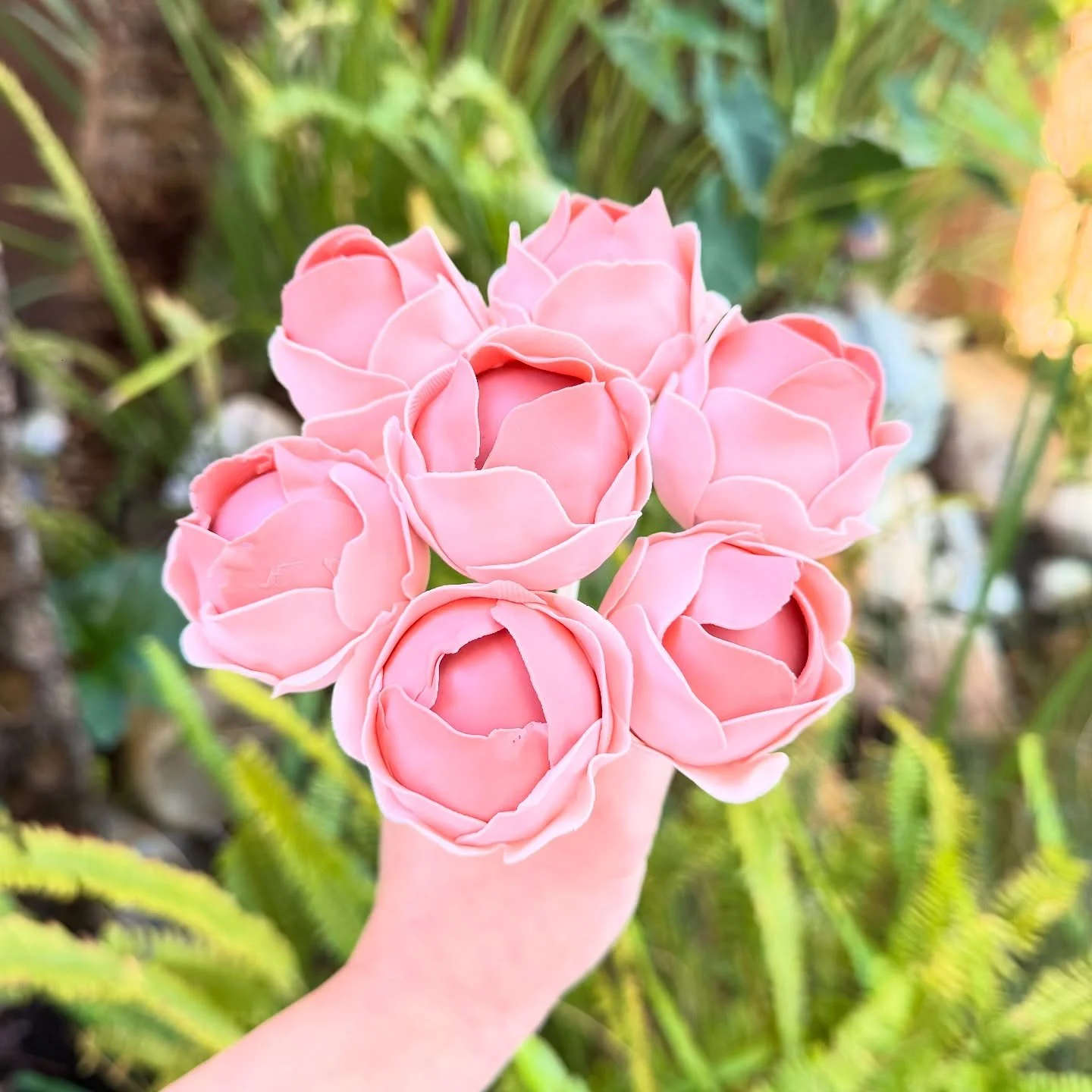 Patiently waiting for peony season 💕
&bull;
&bull;
&bull;
#cakepops #baking #dessert #sweets #foodie #foodporn #foodphotography #instadessert #foodofinstagram #bakersofinstagram #dessertgram #cakepopsofinstagram #cakepopstagram #cakepopart #foodstyl