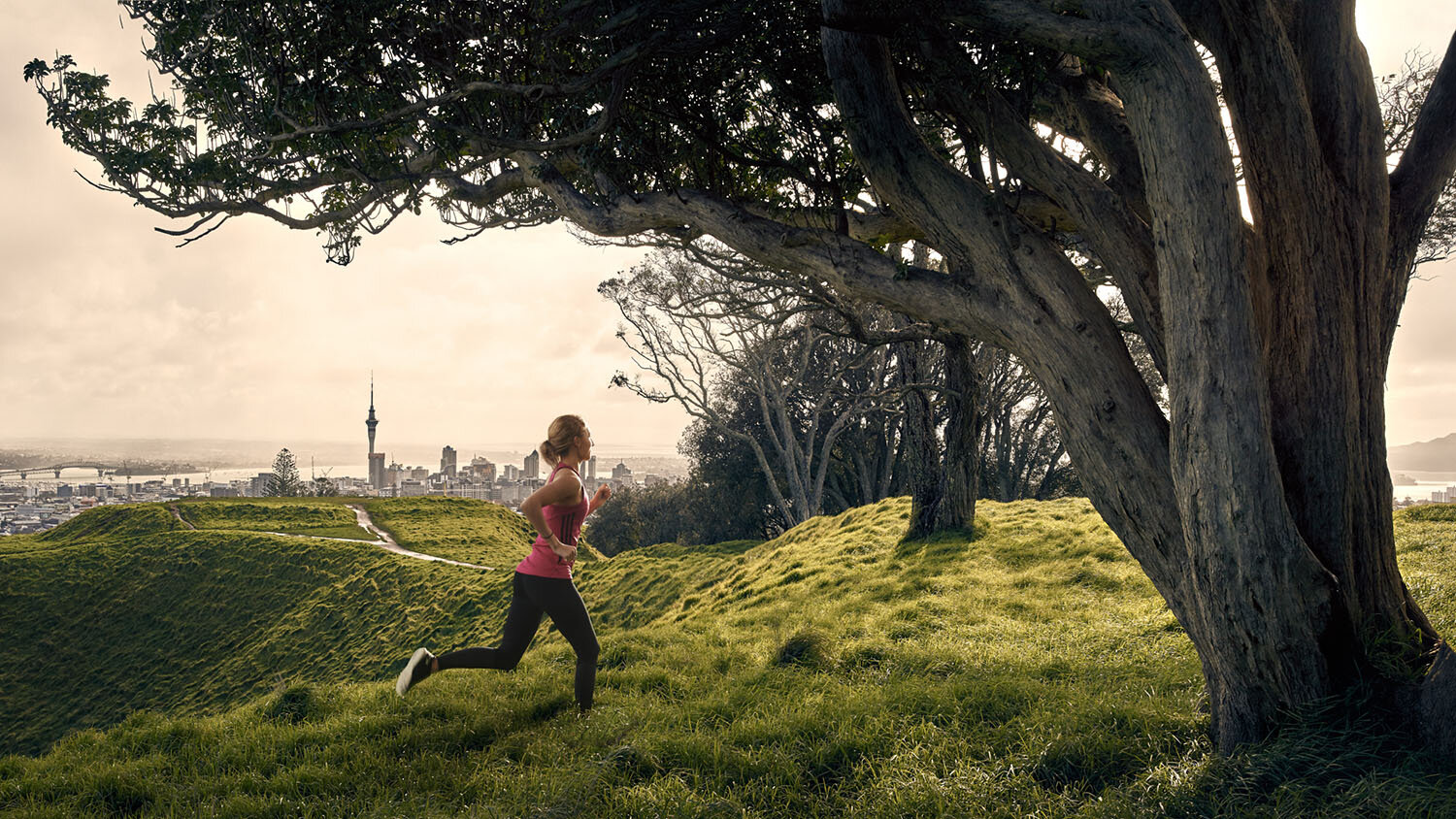 IVDM Photography_adventure_commercial photography_running ontop of mt eden auckland.jpg