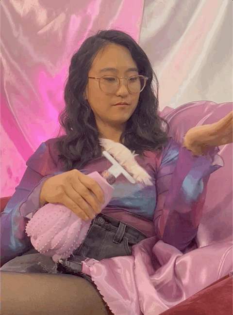 emily-tittylator-feather.gif
